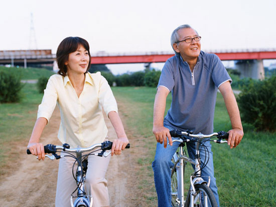 中高年・シニア・熟年(60代〜)の優良出会い系マッチングアプリ!!